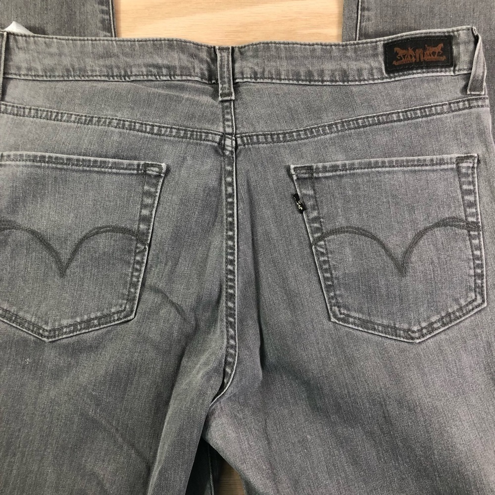 Levi’s Mid Rise Skinny Gray Denim Jeans - Picture 8 of 8